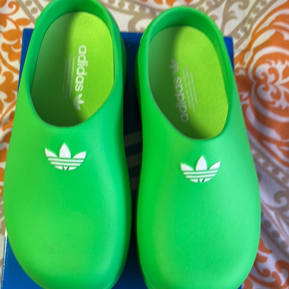 Adidas Women’s Green Mule - Picture 2 of 6